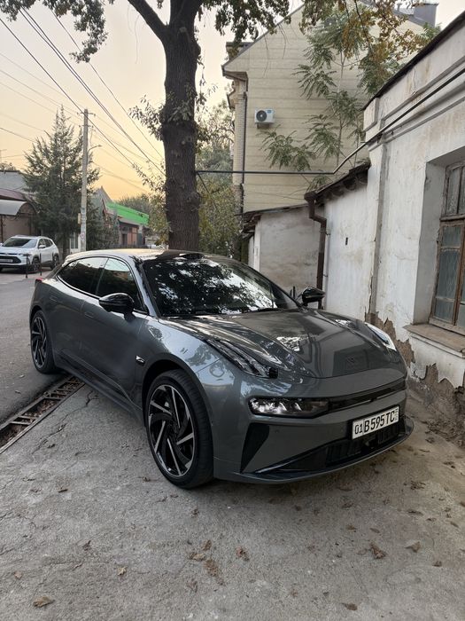 Zeekr 001 you z sport restayling.