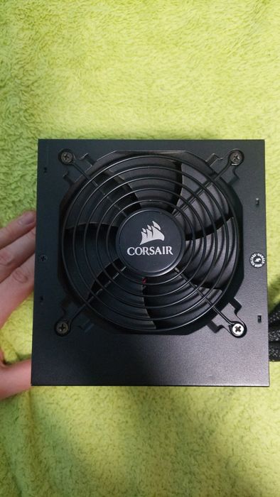 Psu Corsair CX550W,CPU Cooler 120T,CPU I7 5820K cu SOCKET LGA2011