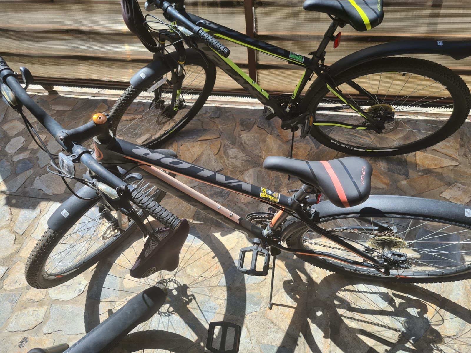Trei biciclete 21'