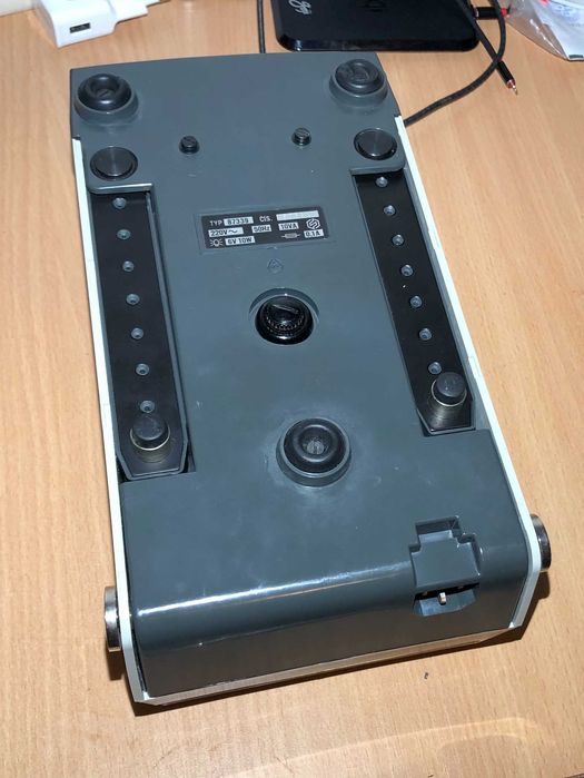 Aparat de vazut filme 8 mm in slow motion Meopta Meonet Compact S