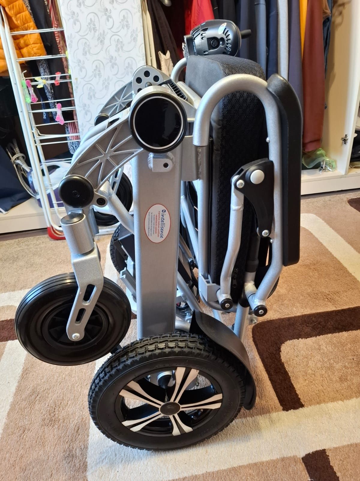 Carucior invalizi electric, pliabil, pro-travel