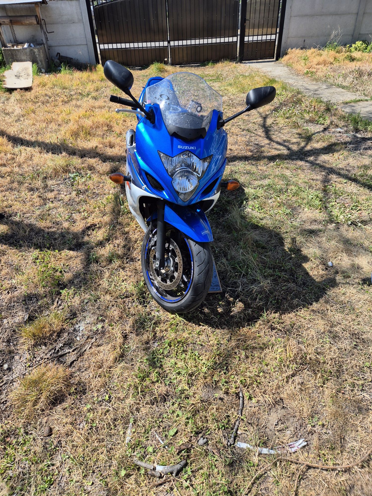 Motocigleta de vanzare