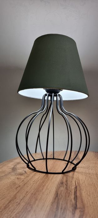 Настольная лампа,новая.