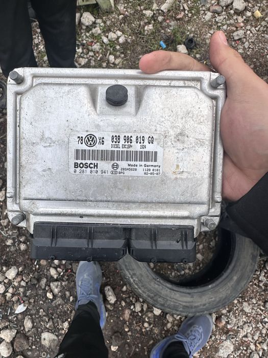 Компютър двигател VW Passat 1.9 TDI 131 к.с. AVF