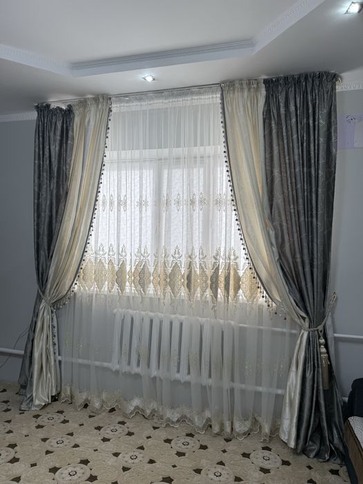 Продам шторы в холл