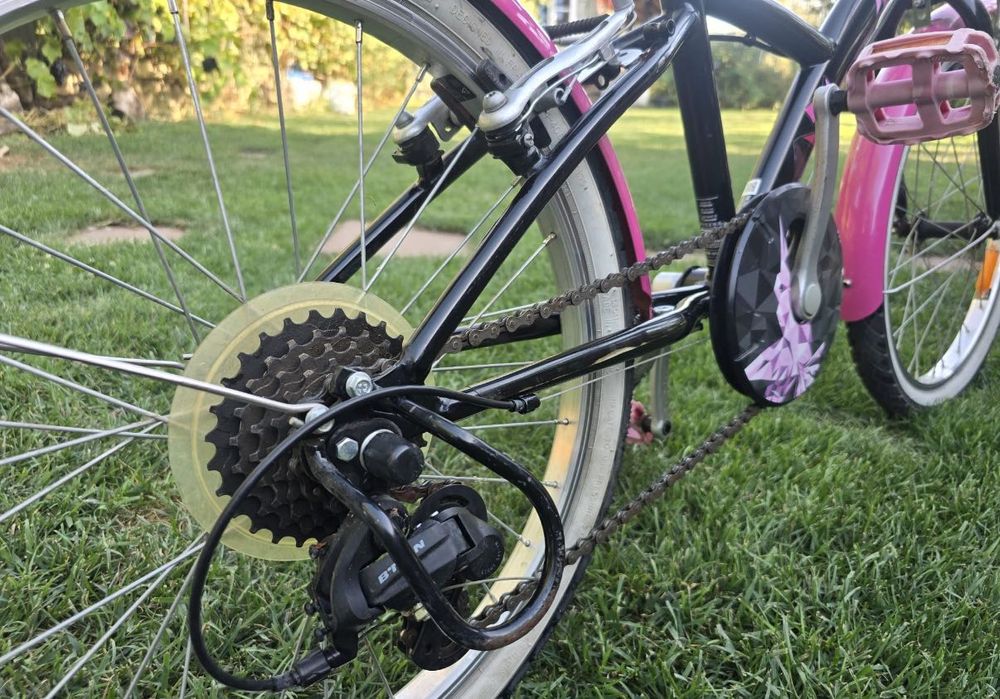 Vând bicicleta fete 6-9 ani Dechatlon