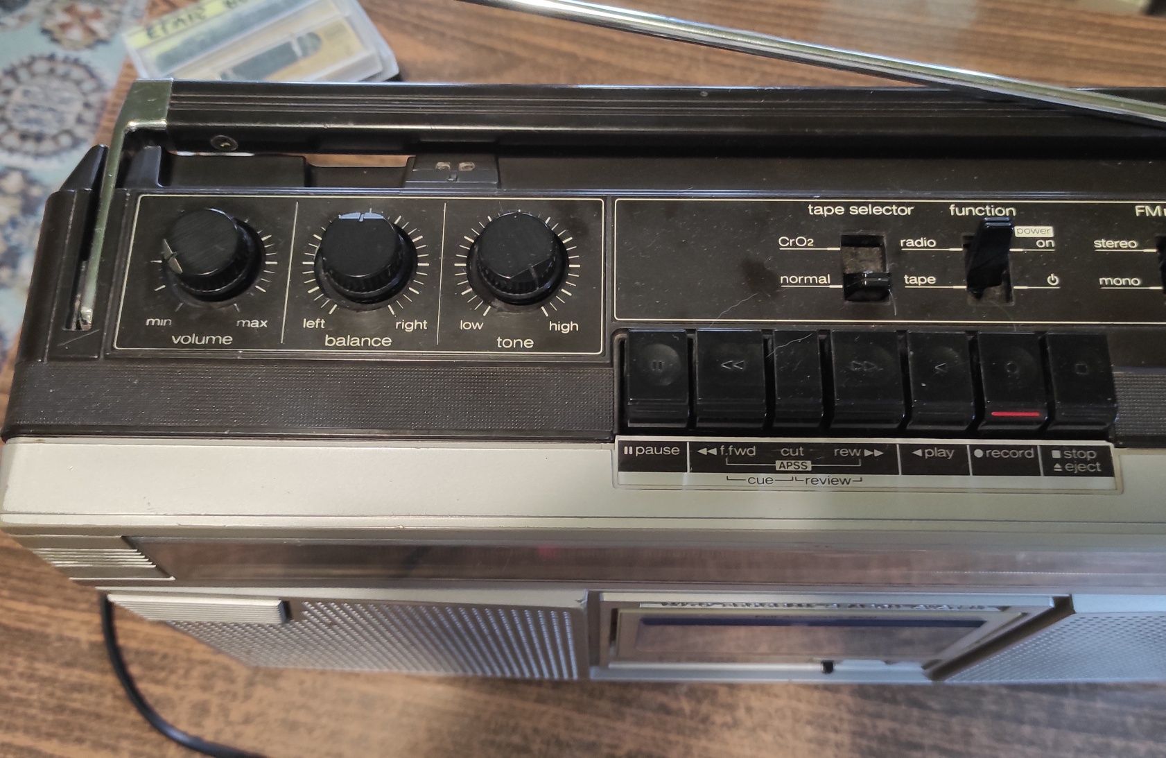Radiocasetofon Sound 4010(MacDonald Instruments)/Sharp GF-6060