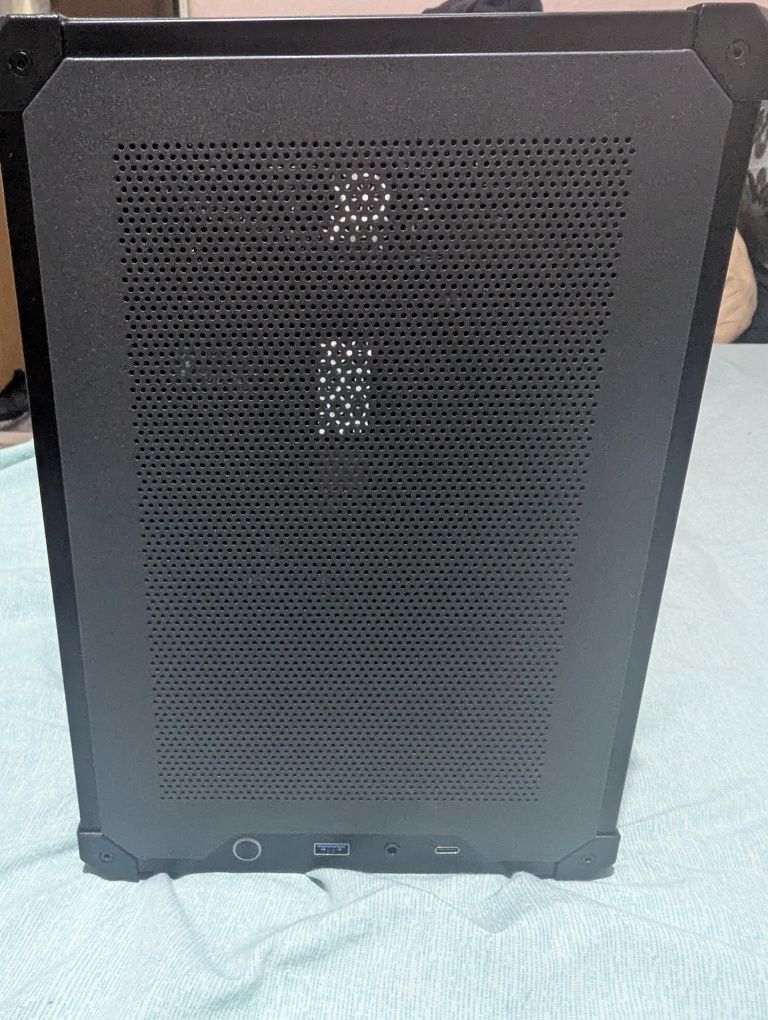 Mini PC Gaming RX 570, i3-10105F, 16GB RAM Nou asamblat