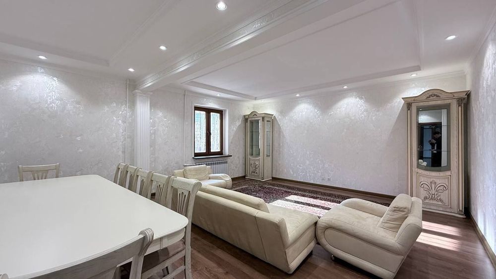 Продаётся квартира в Банковском доме Ор Госпитальный рынок