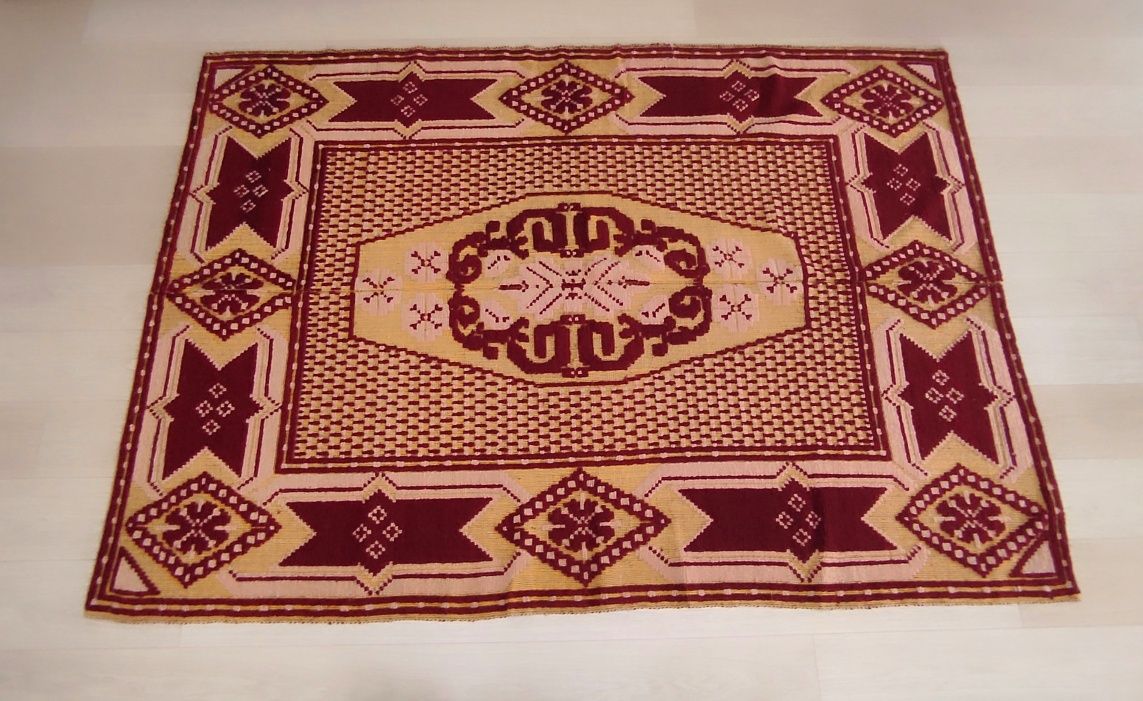 Macat vechi de lana 240 x 170 cm