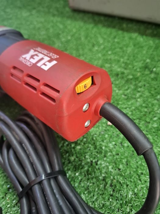 Прав прободен трион (зеге) Flex S 110 VE с регулаж на оборотите.