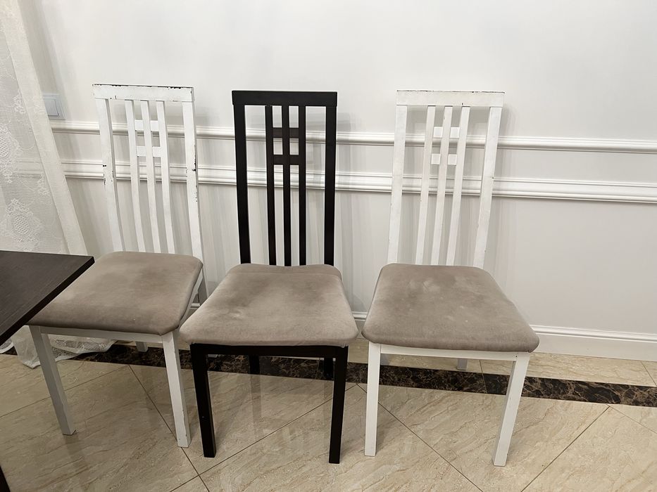 Стулья срочно продам