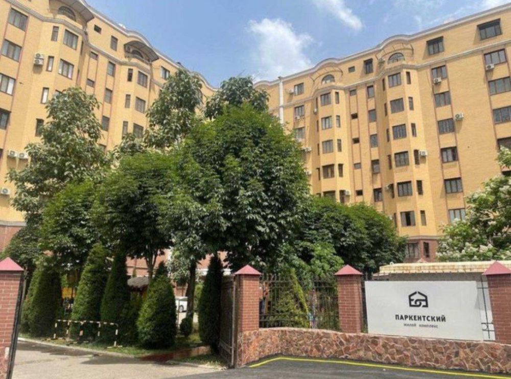 Паркентский 4/8/9 "Golden House" 100м2.