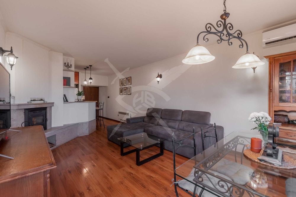 Продава се Четиристаен апартамент в София, Център - 105 кв.м за 2372 €/кв.м - Снимка #2