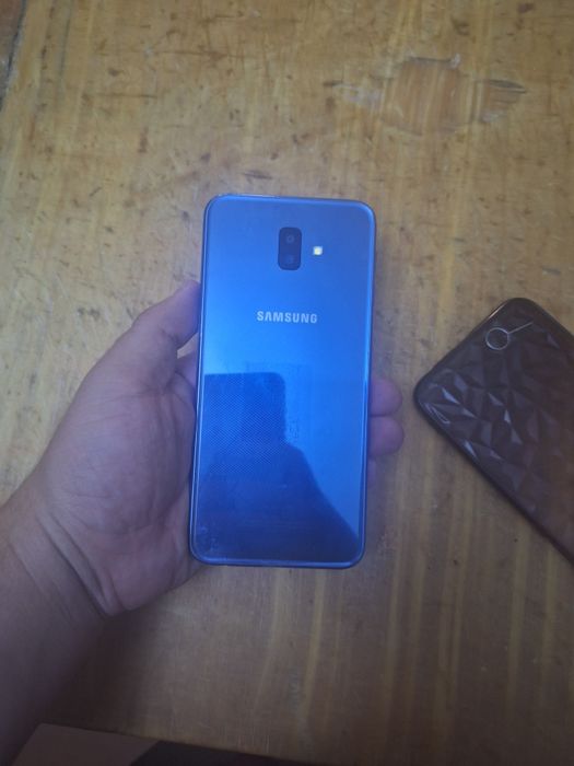 Samsung galaxy j6 plus