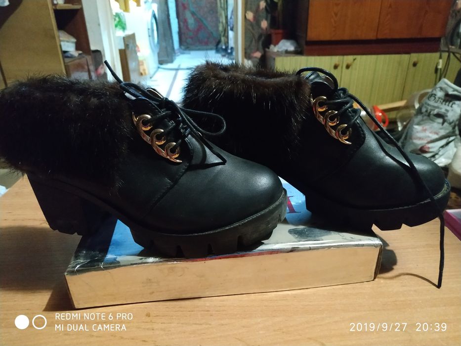 Продам обувь женскую