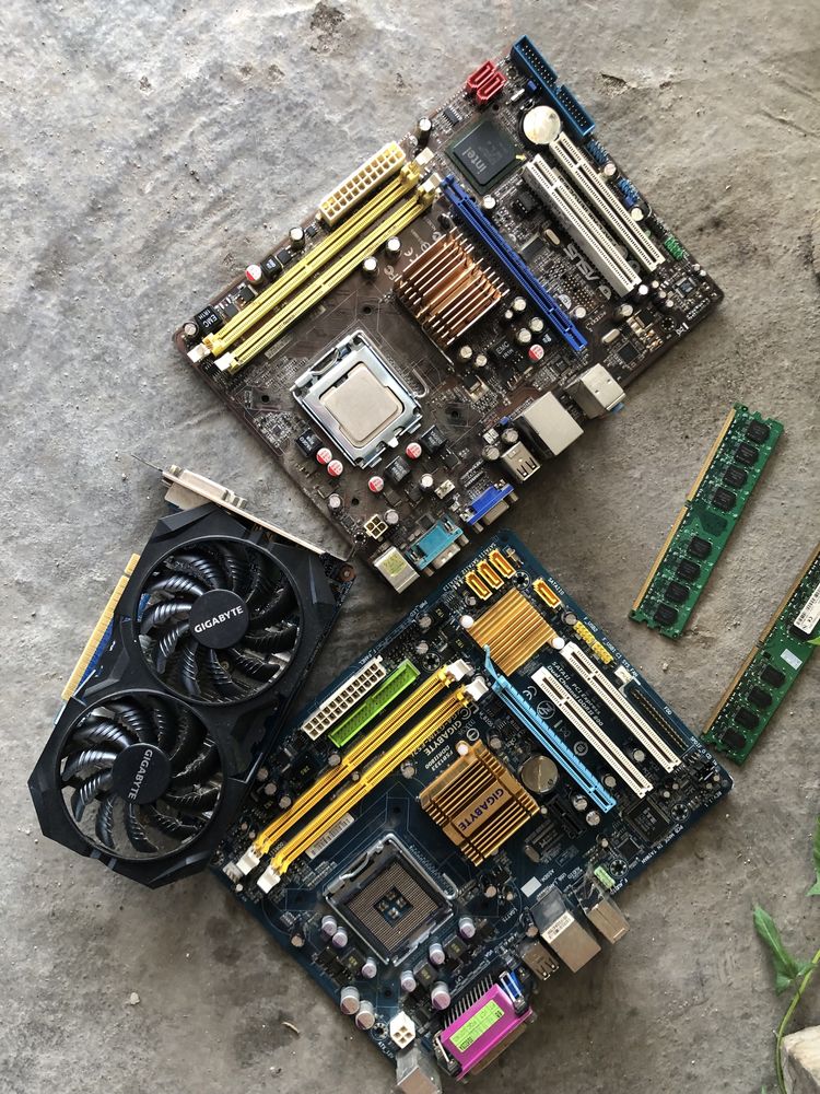 gtx 750 не в известном состоянии и две платы