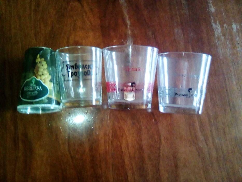 готварско чукче метално за начукване на месо; прибори; каничка и чаши