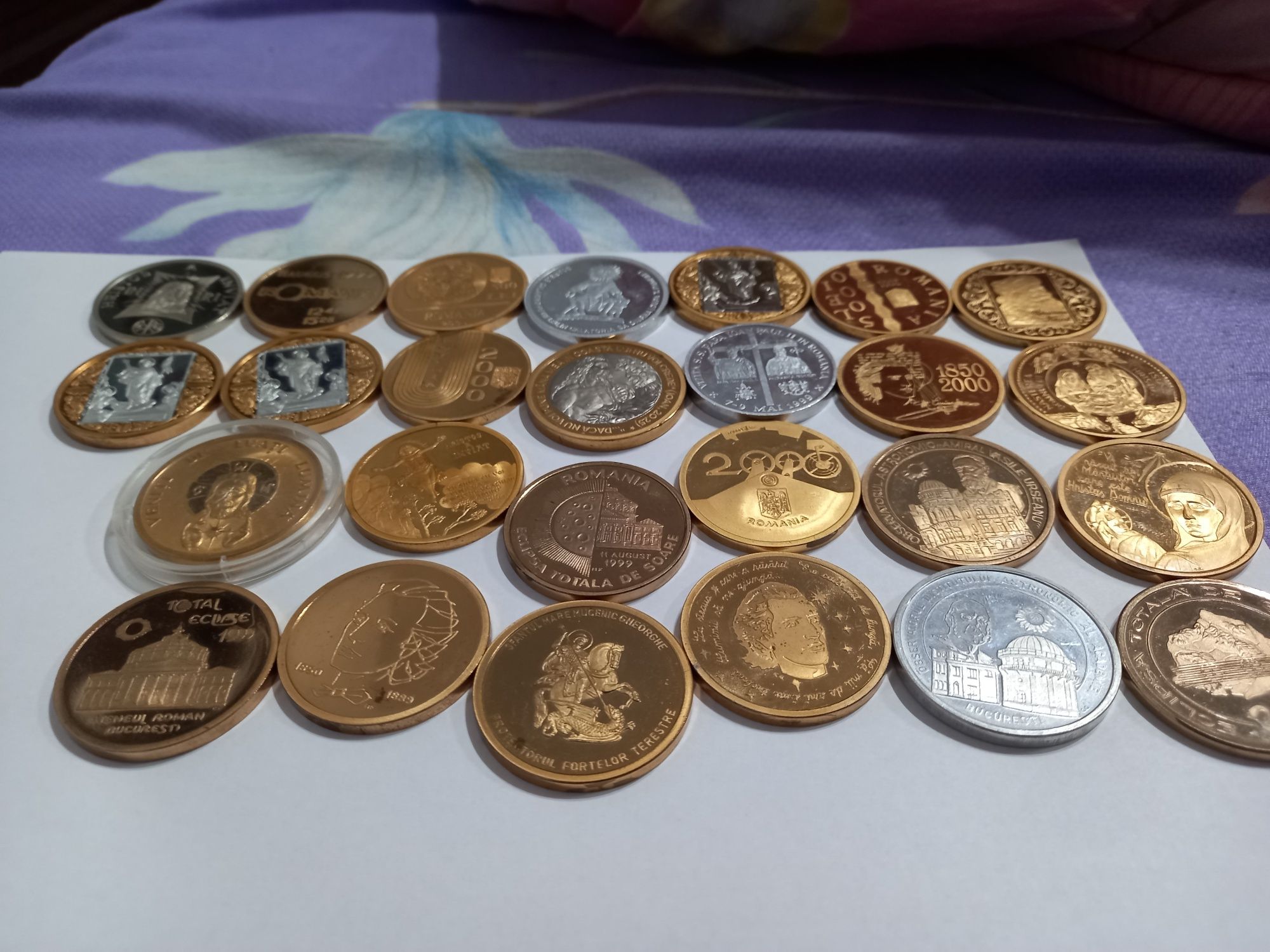 Monede și replici comemorative