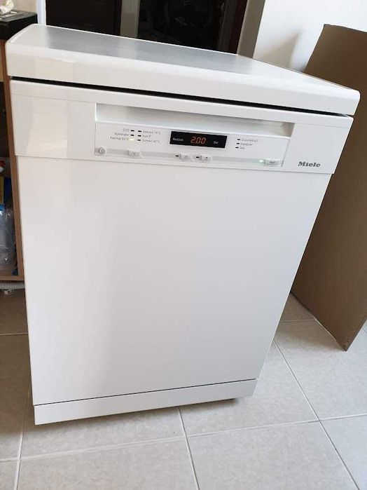 Auto Open - Съдомиялна Miele - 14 Комплекта - Свободностояща - 60см