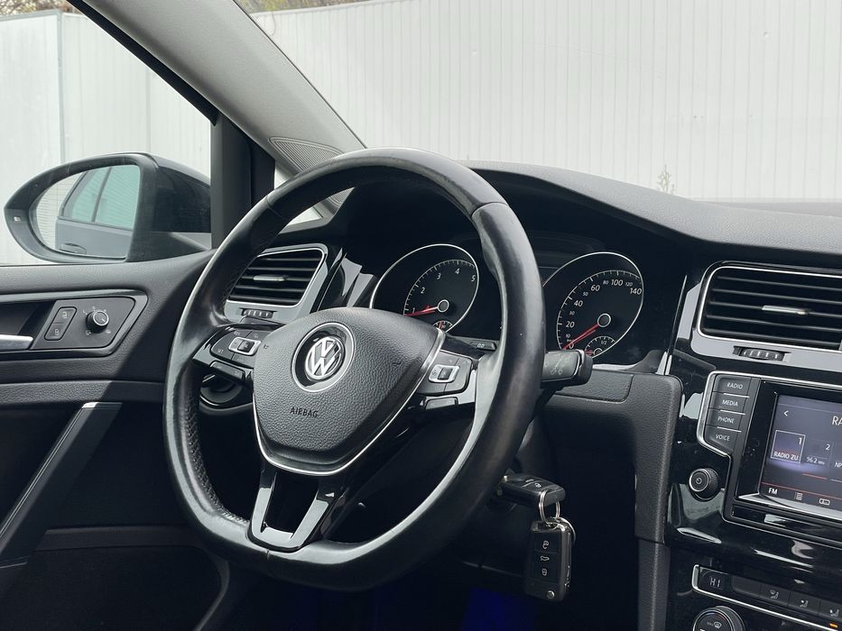 Vw Golf / HIGHLINE / alcantara / camera