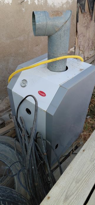 Газовый котел б/у на 180 кв.м. отличном состоянии