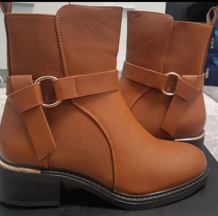 Ghete de iarna noi nouțe.