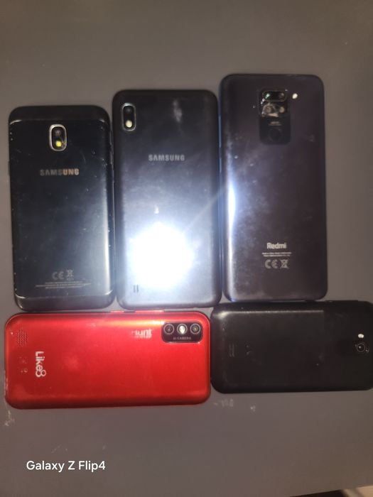 Lot telefoane perfect funcționale, le vând urgent!