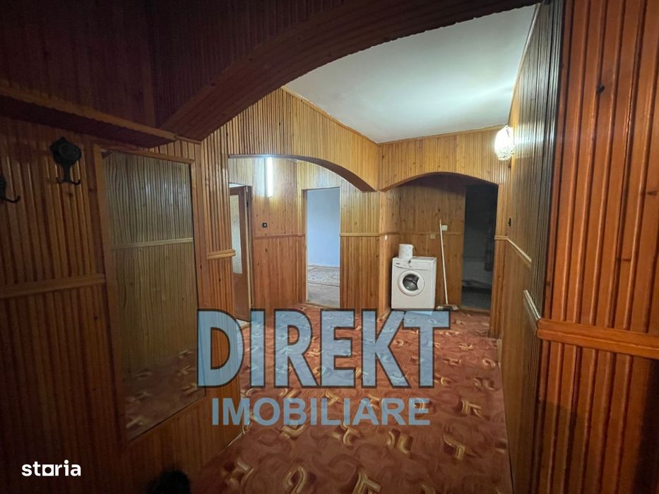 Apartament cu 4 camere de vanzare, localitatea Beclean