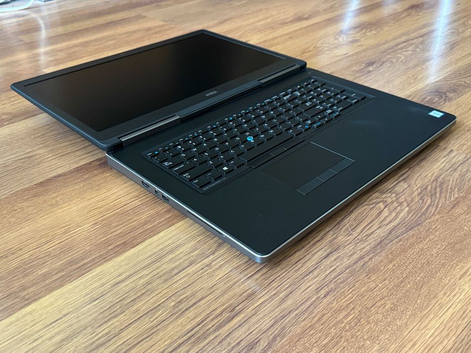 17.3' FHD i7-6820HQ DELL Precision 7710 16GB DDR4/512GB NVMe/FirePro