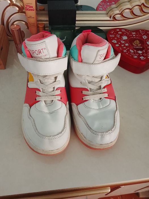 Демисезонное красавки. Размер 33