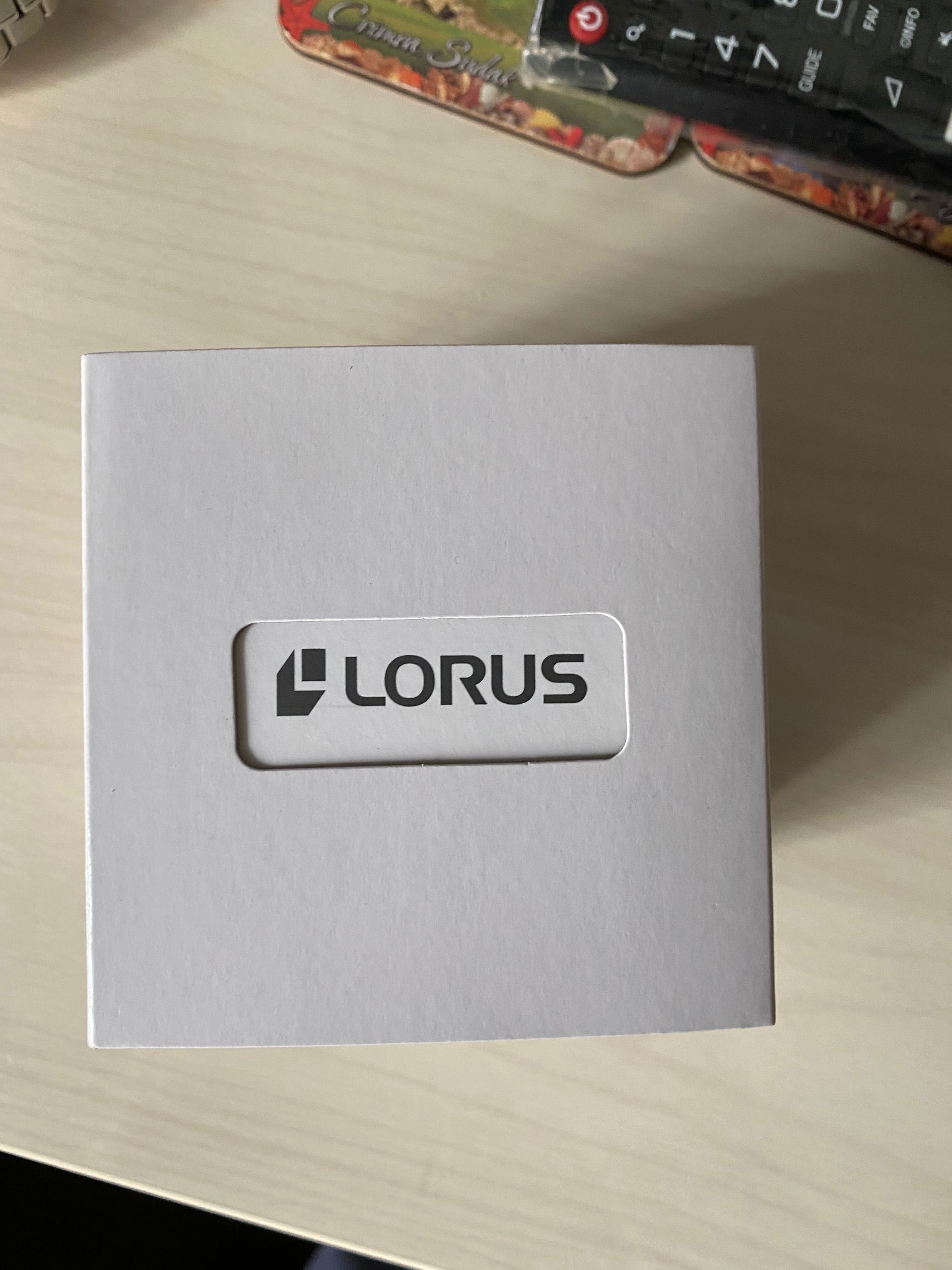 Продам Японские часы Lorus