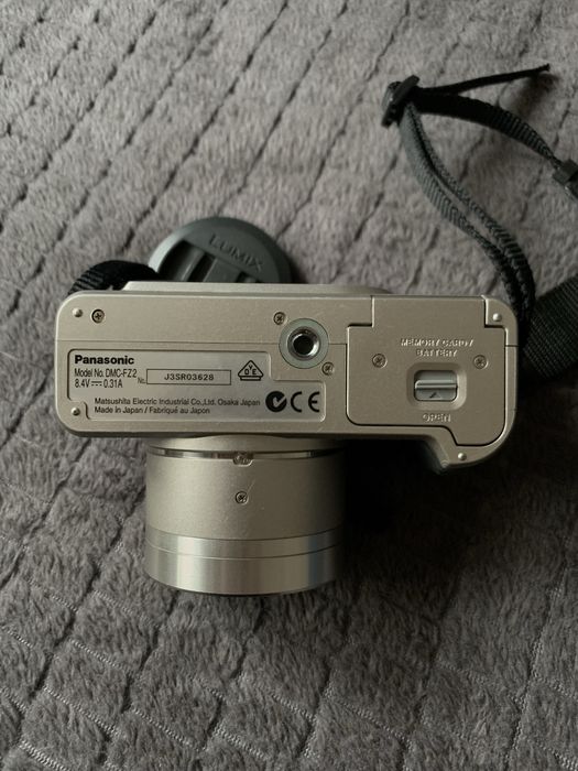 Aparat Foto Digital PANASONIC LUMIX DMC-FZ2 Leica DC Vario Lens