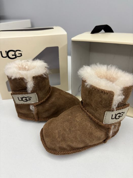 Ghete noi  in cutie UGG bebelusi marimea S - 12 luni