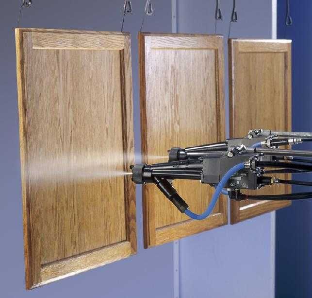 Pistol vopsire cu vopsea lichida in camp electrostatic Nordson