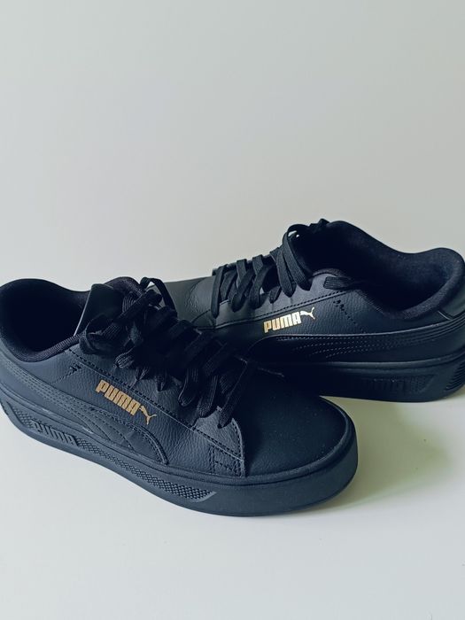 Adidasi Puma mărimea 40