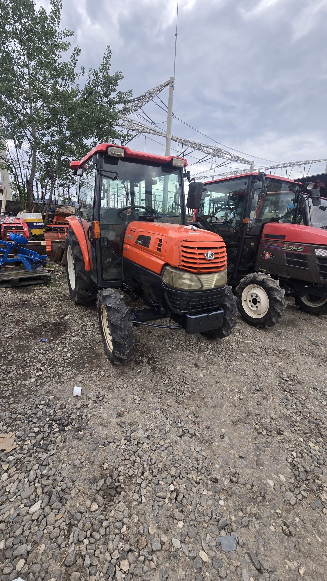 Tractor japonez cabina Yanmar Kubota