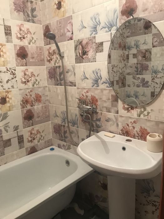 Продам 1 к кВ центр 8 мкр