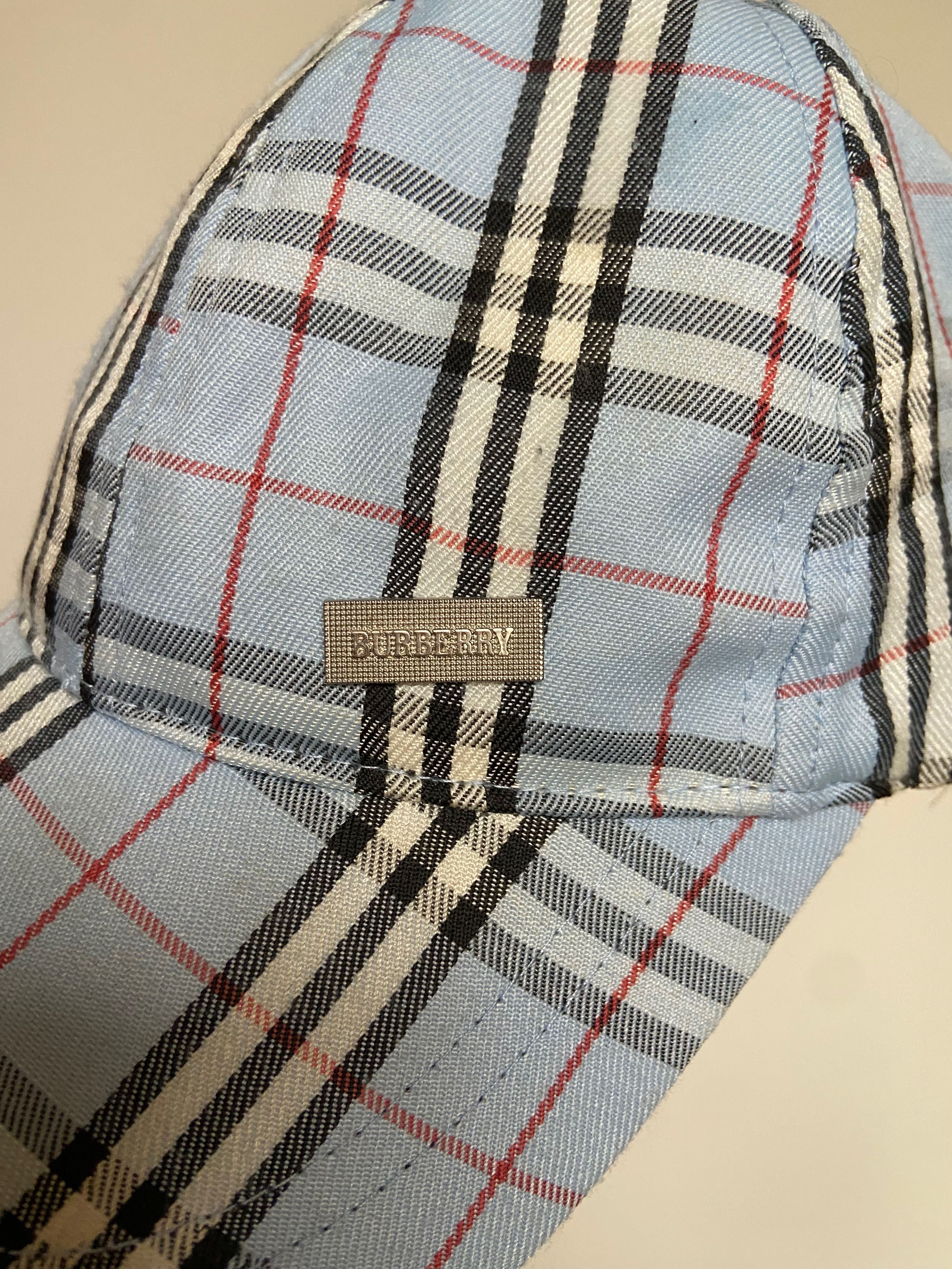 Шапка с козирка Burberry