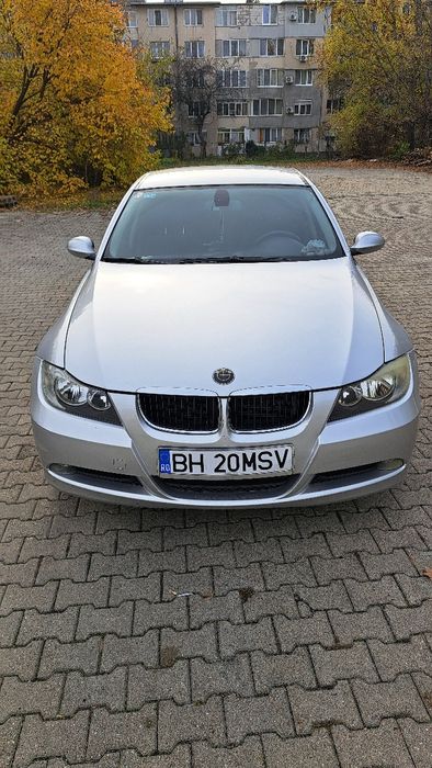 Vând Bmw e90 318D