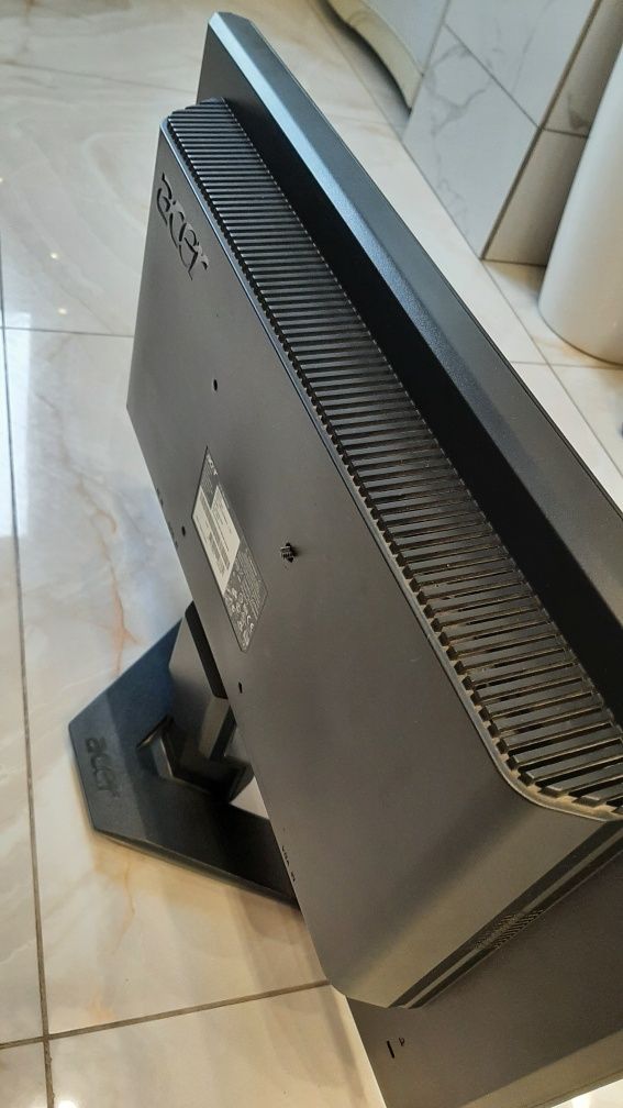 Монитор Acer 20" 1600×900