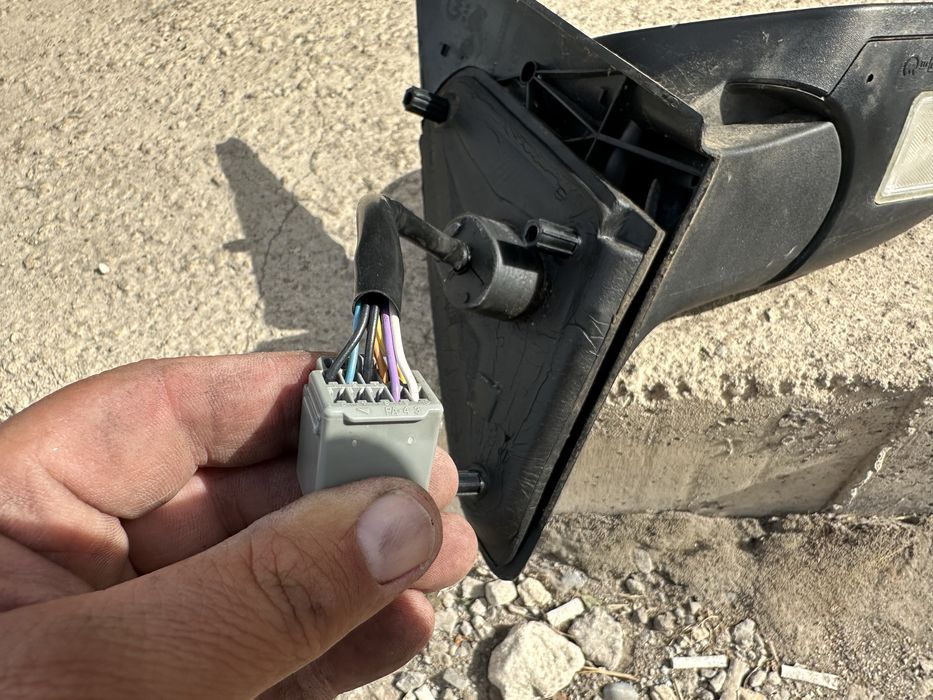 Огледало дясно за Форд Мондео МК3 със подсветка!