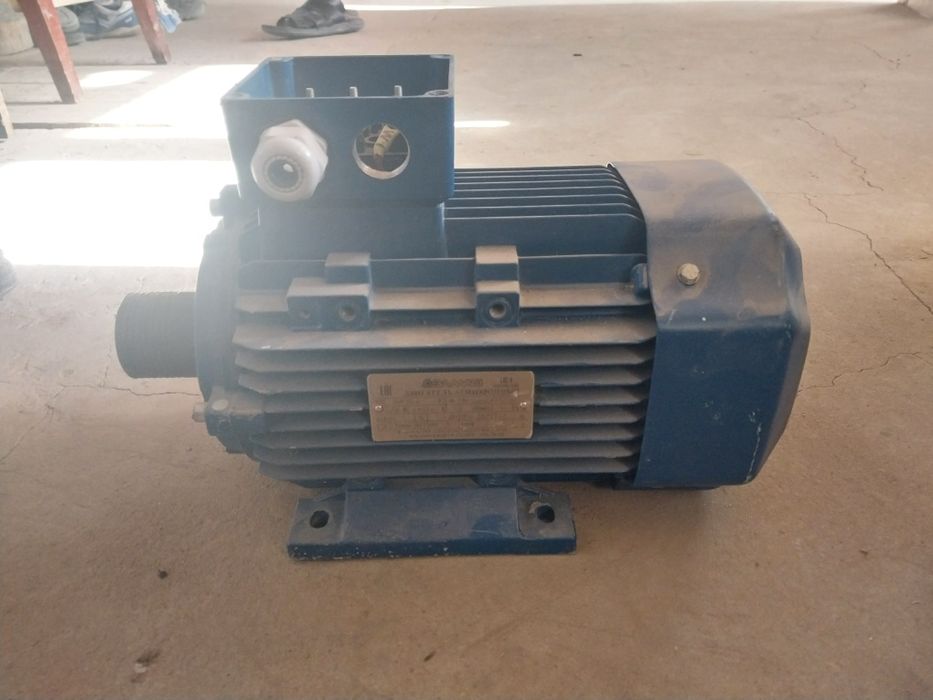 Двигатель асинхронный
