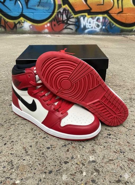 Adidasi Nike Jordan 1 High Chicago Red - Marimi 36-45 - Livrare rapida