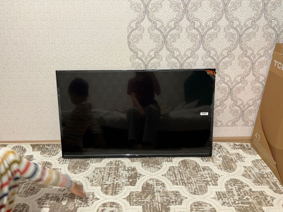 Продам телевизор  TCL