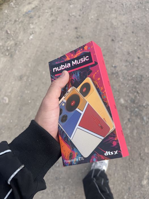 nubia music продам срочно !!!