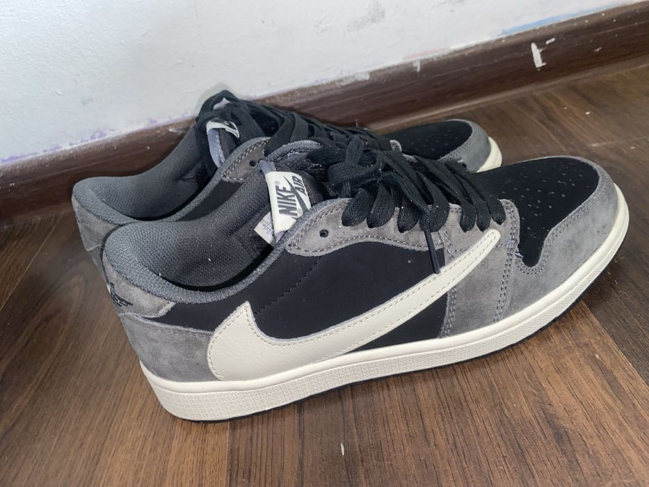 Vand Jordan 1 Travis Scott