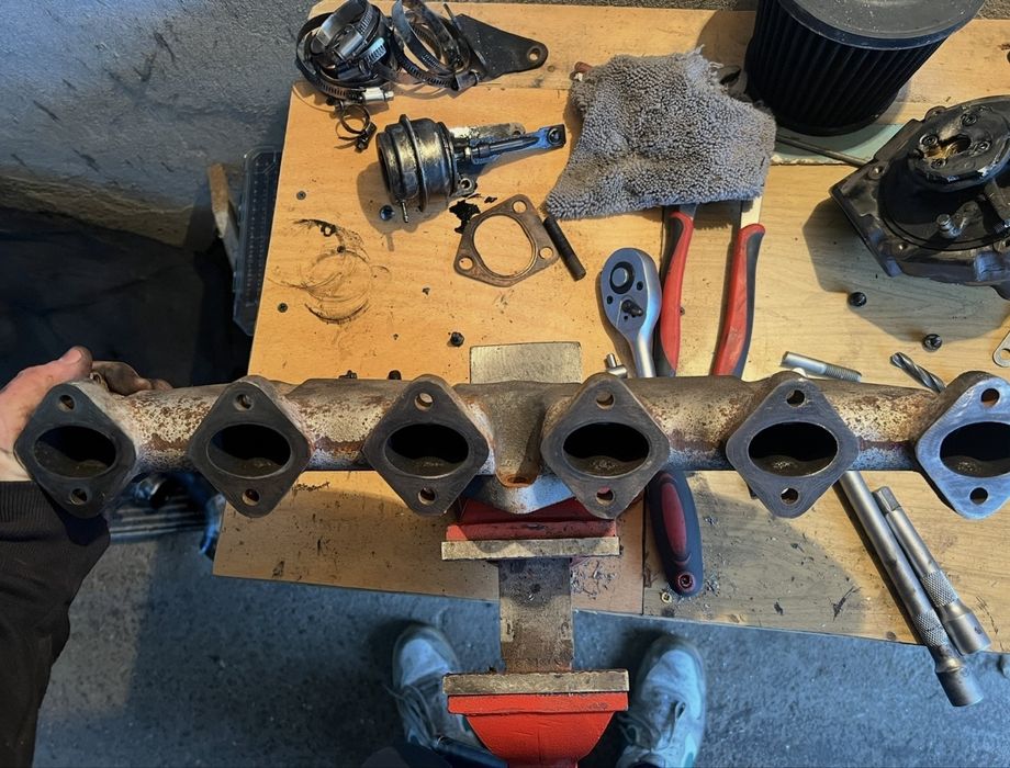 Изпускателен колектор M57 218