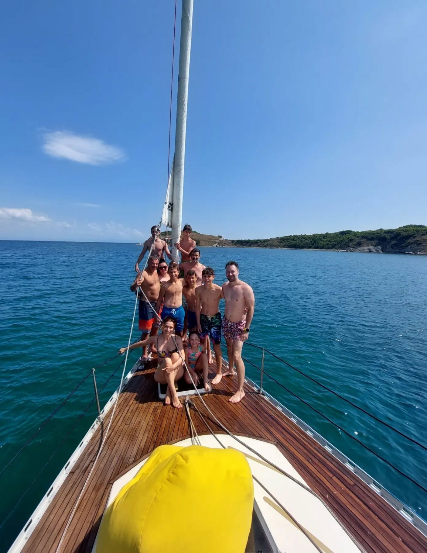 Яхта под наем Поморие/ Yacht for rent Pomorie