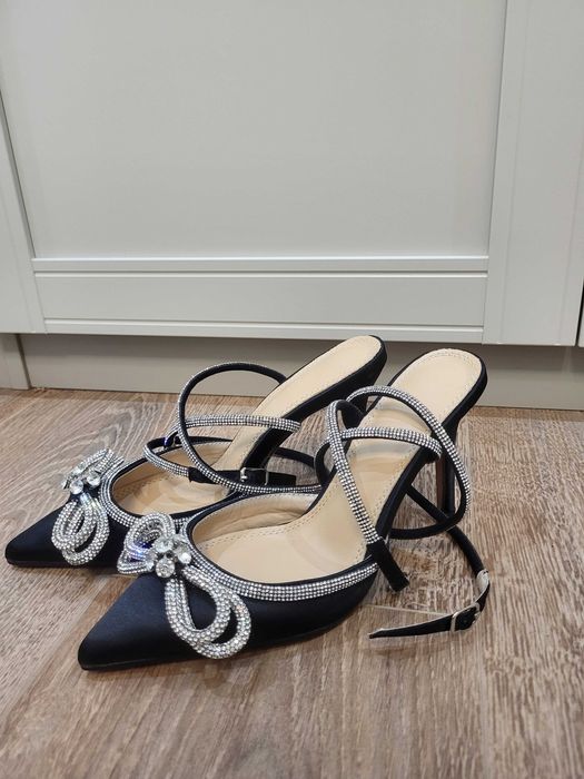 Разпродажба: ОБУВКИ